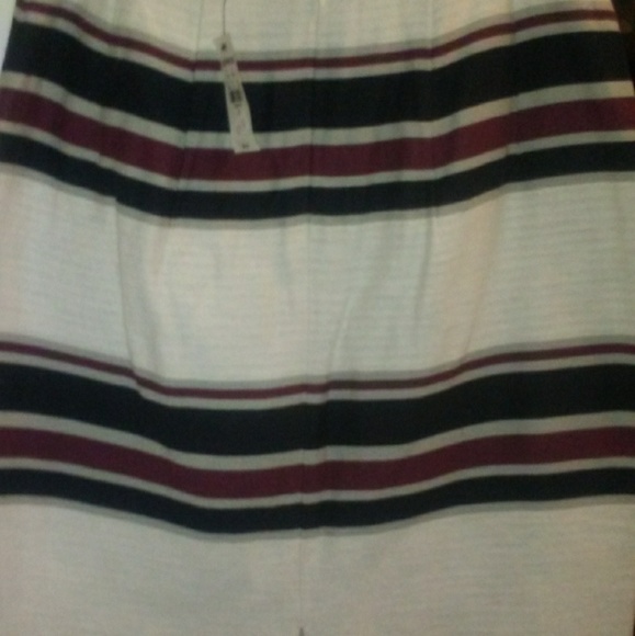 Express Skirt - Picture 2 of 5